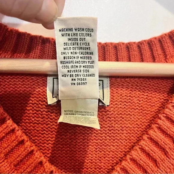LL Bean Men’s Burnt Orange Vintage Knit Sweater Vest 2XL - Picture 4 of 5
